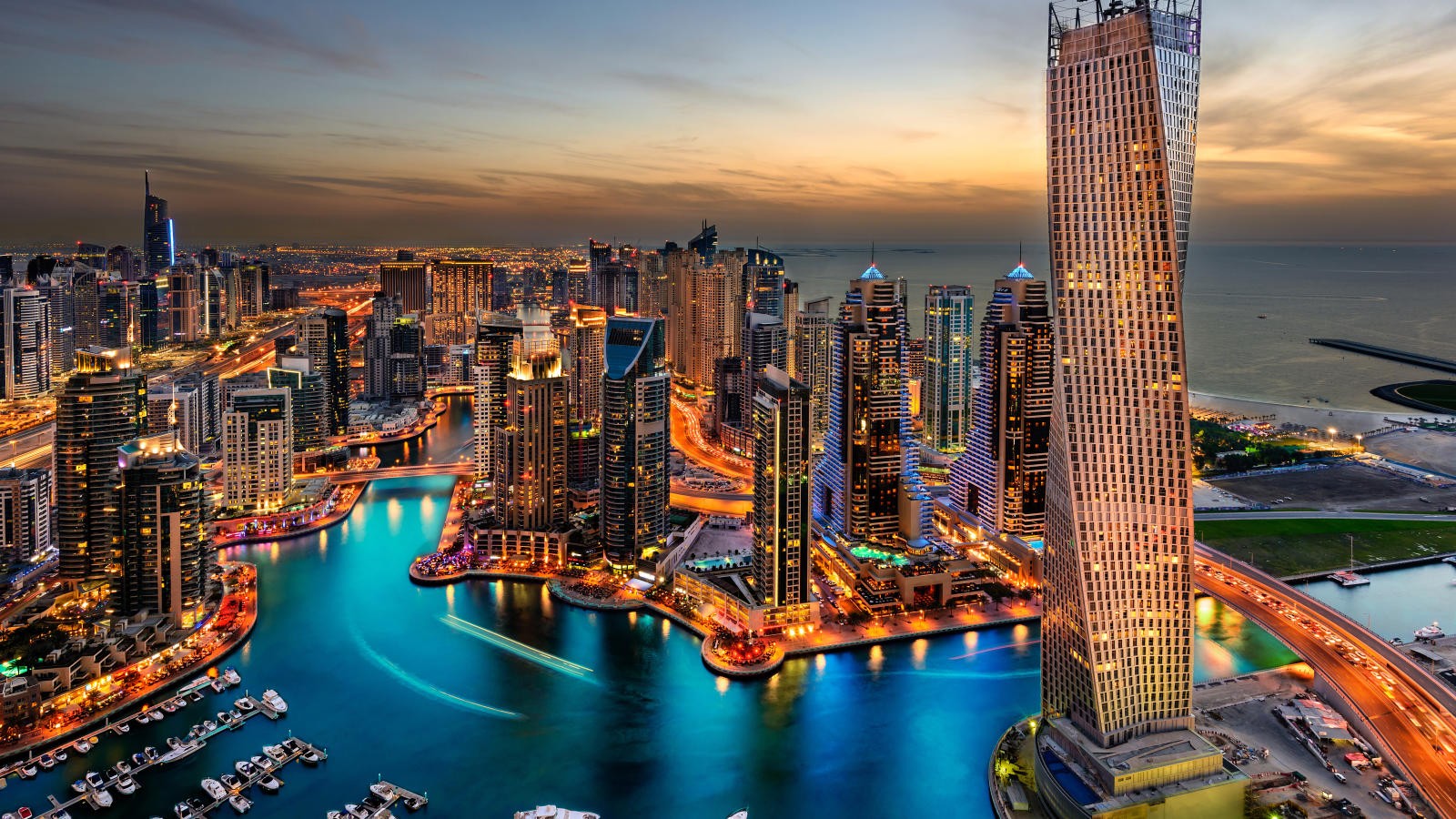 Luxury apartments and villas for sale in Dubai Marina - Premium waterfront properties with marina views